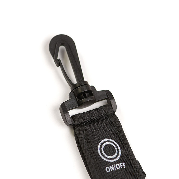 8109-0001 LED reflective pendant with clip, yellow