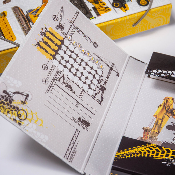 1231-0390 Box na sešity A4 LET’S BUILD